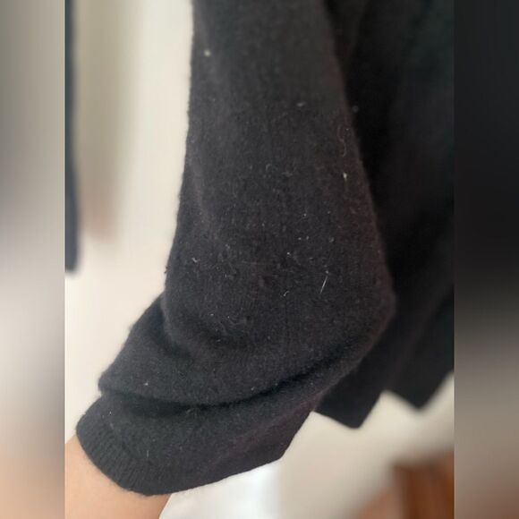 Vince black long sleeve v neck sweater size S - Picture 4 of 11